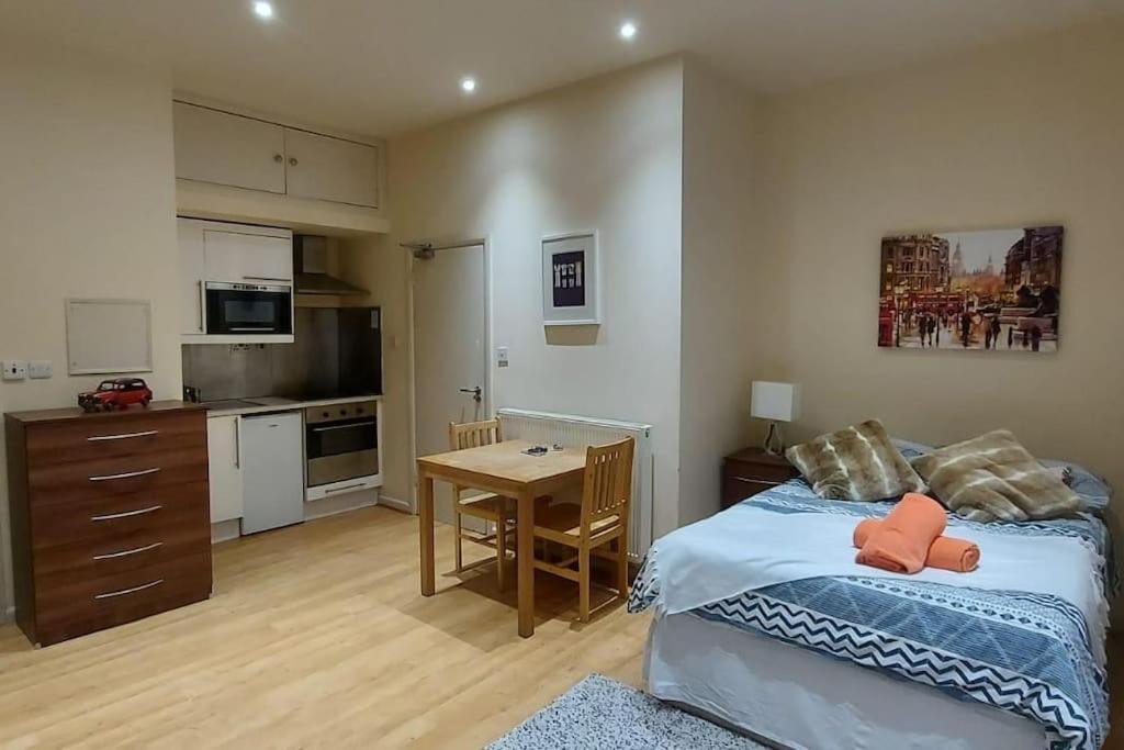 47b Aparthotel *