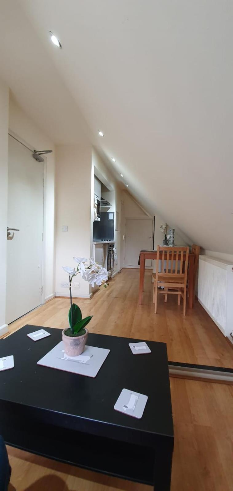 47b Aparthotel *